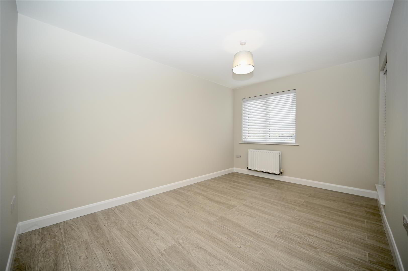 Apt 7, 39 Dundela Crescent 8 of 15