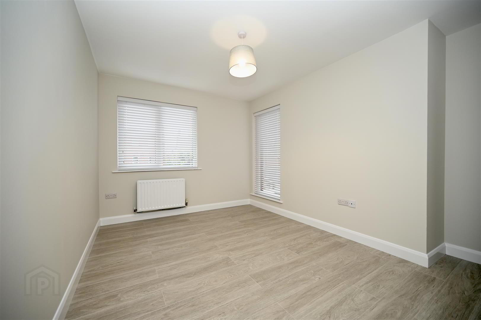 Apt 7, 39 Dundela Crescent 9 of 15