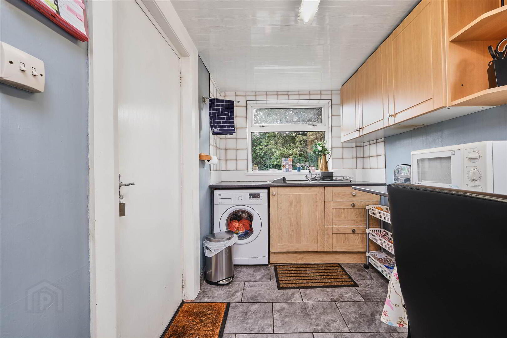 10 Royal Avenue 8 of 26