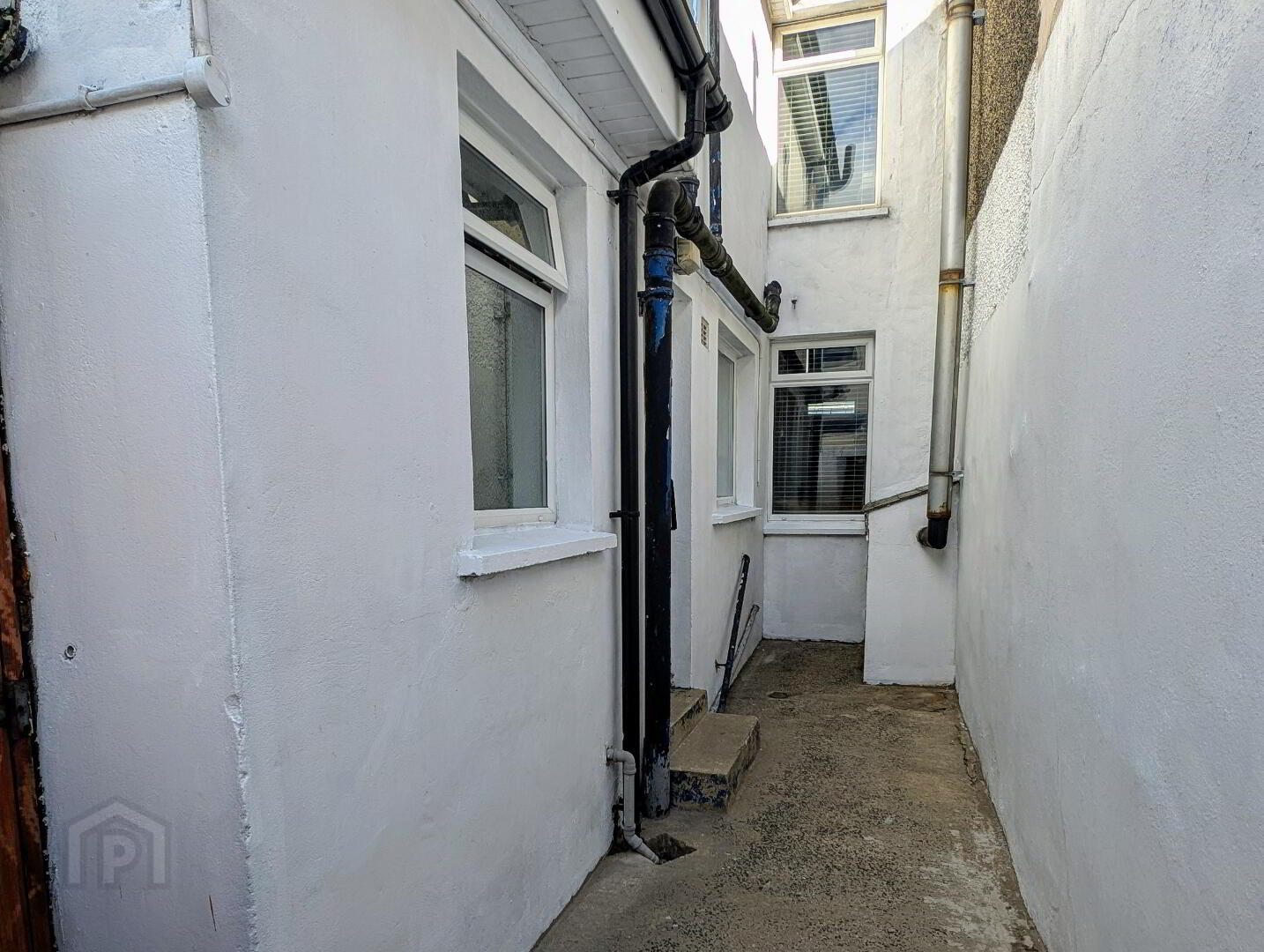 74 Brook Street 17 of 17