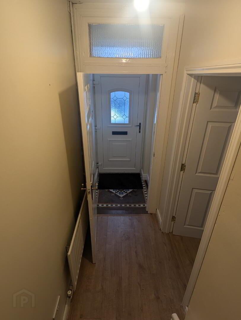 74 Brook Street 3 of 17