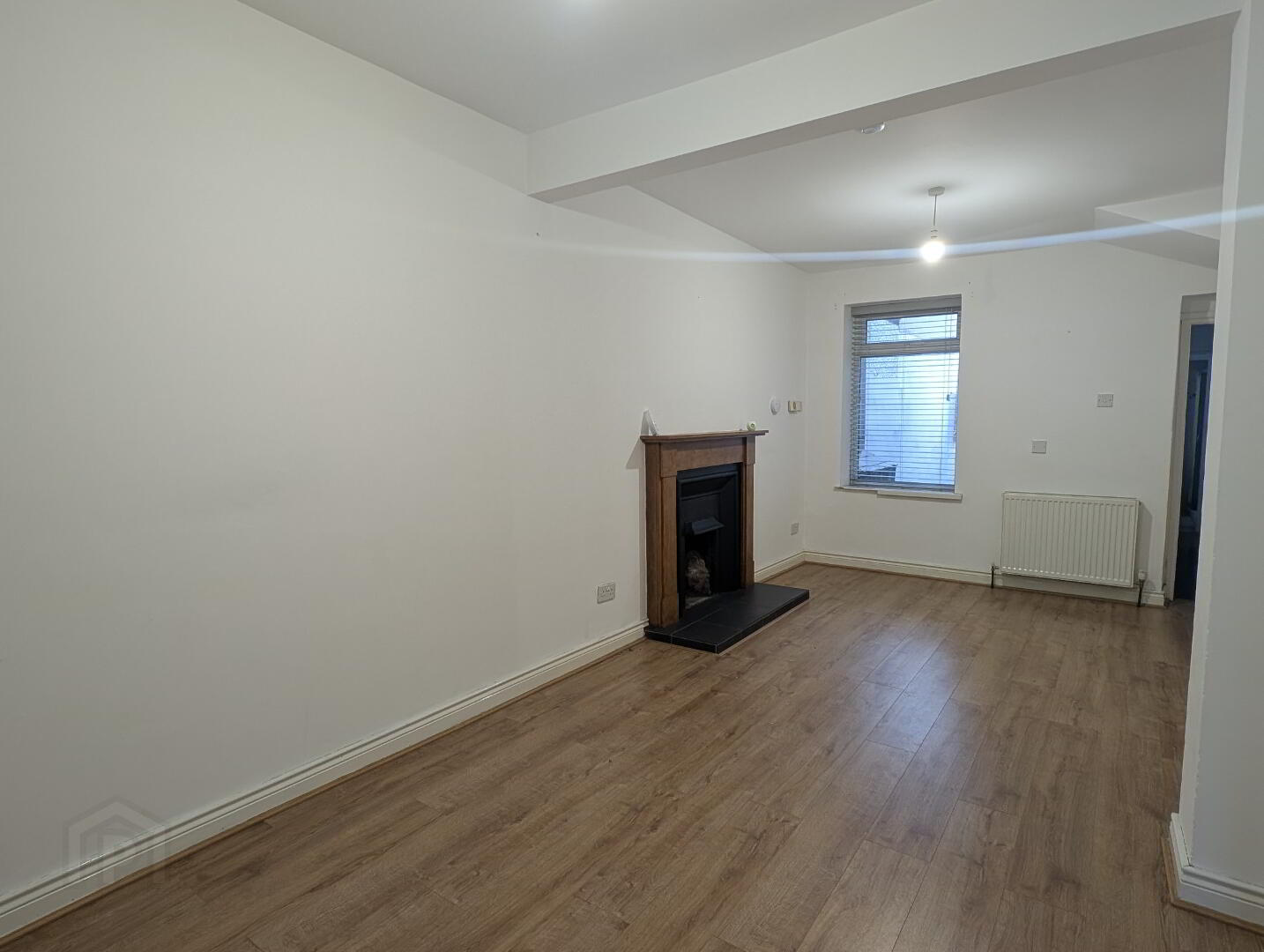 74 Brook Street 4 of 17