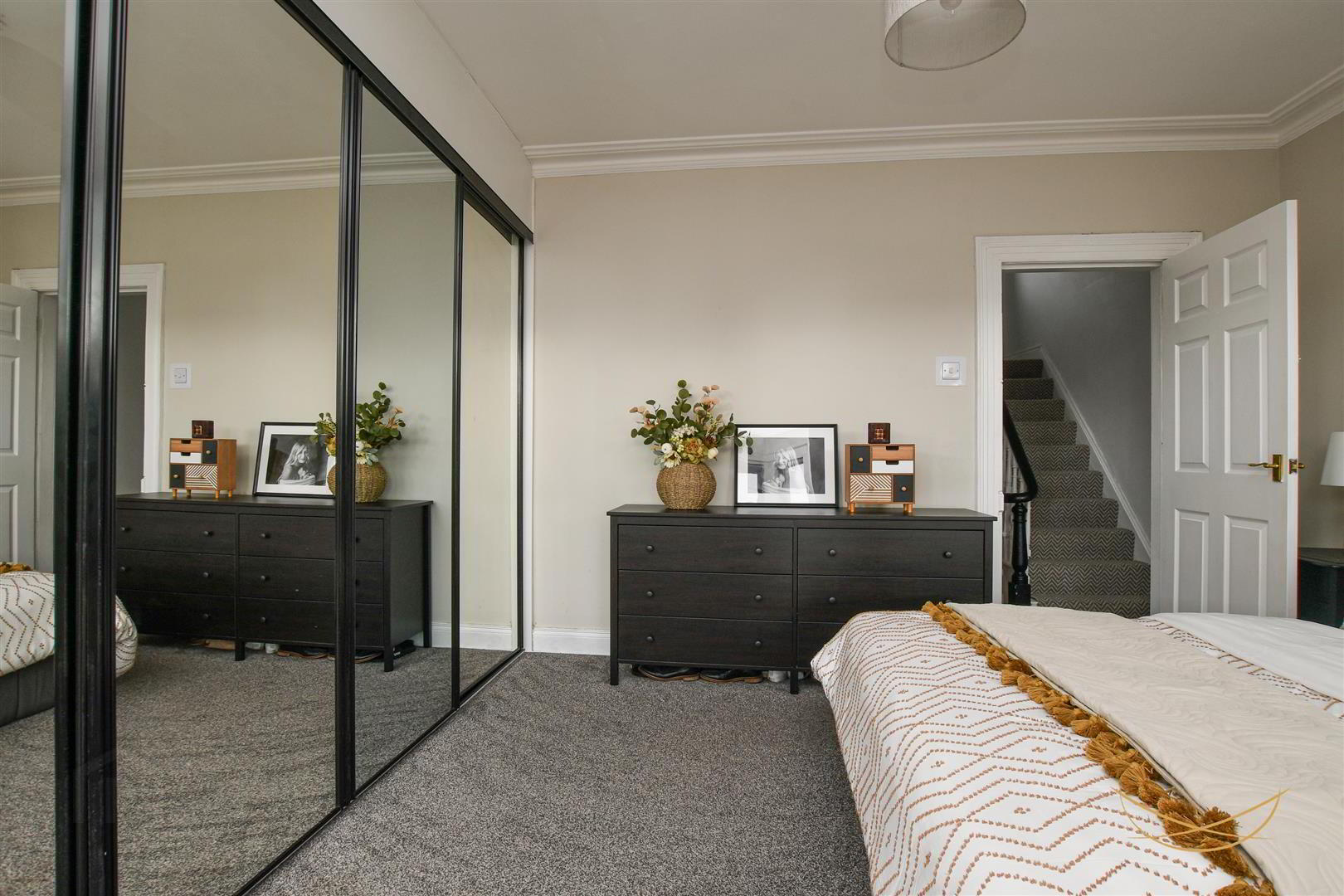 59 Ballygomartin Road 29 of 43