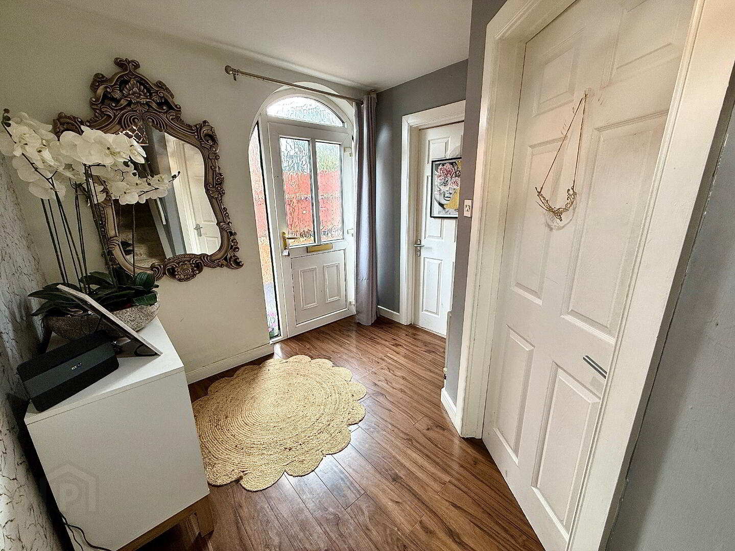 6 Copperfield Mews 7 of 33