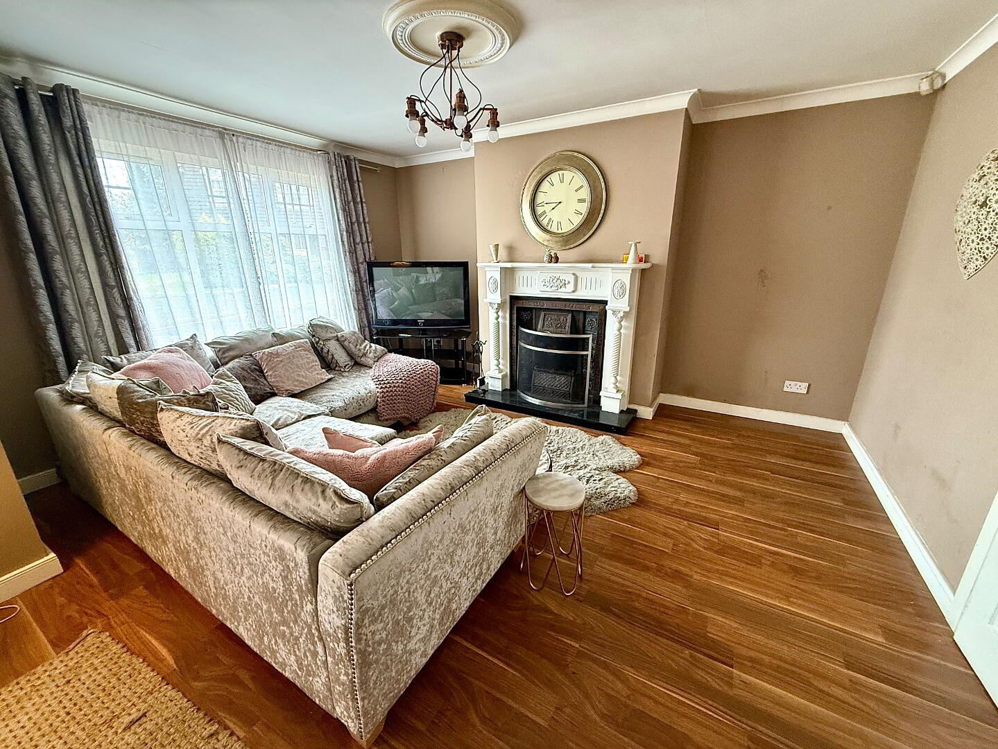 6 Copperfield Mews 11 of 33
