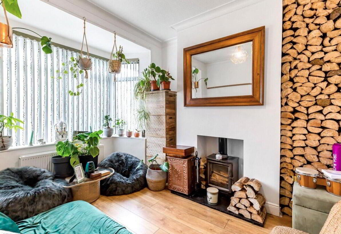 12 Somerton Gardens 2 of 16