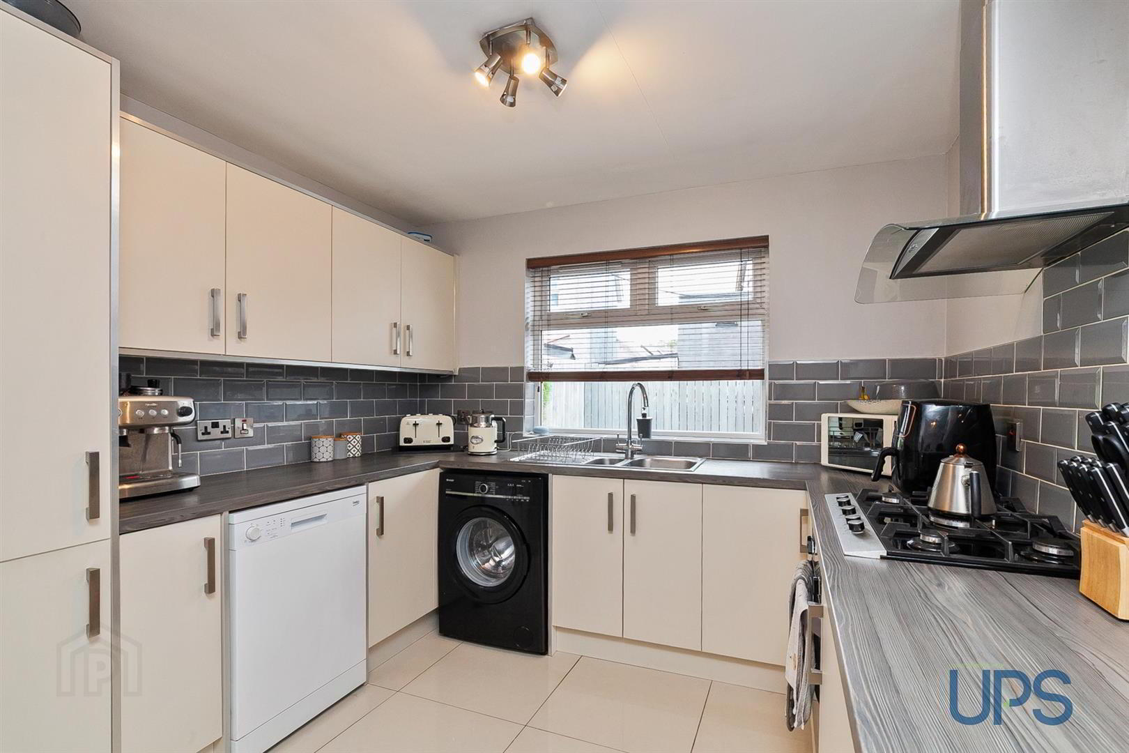 63 Sunnyhill Park 12 of 26
