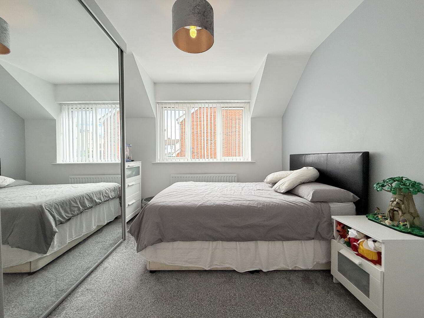 45 Castle Avenue 22 of 29