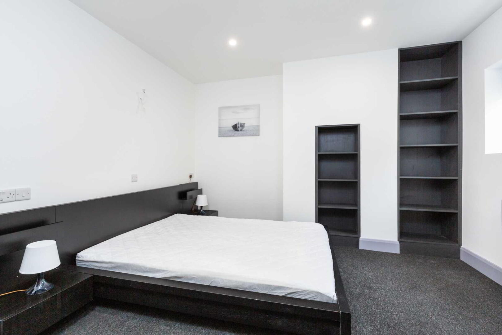 The Hazel Apartment, Bedroom, 3 High Road 10 of 23