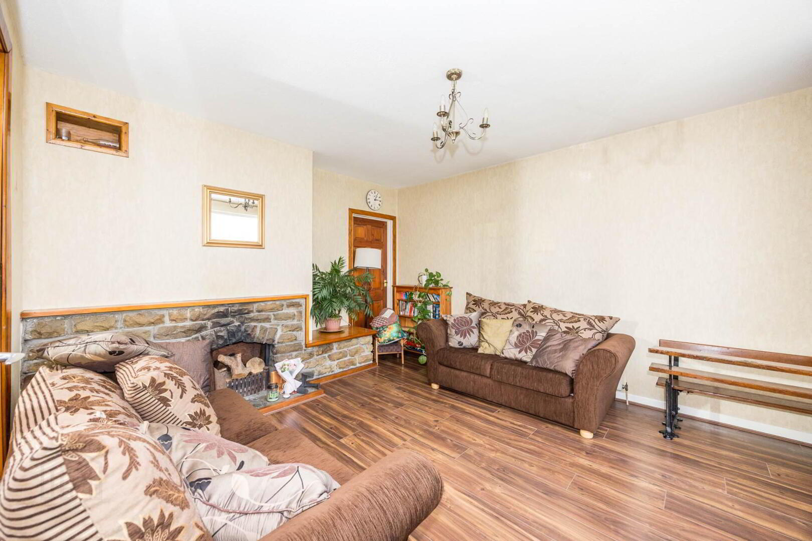 31 Bourne View 3 of 25