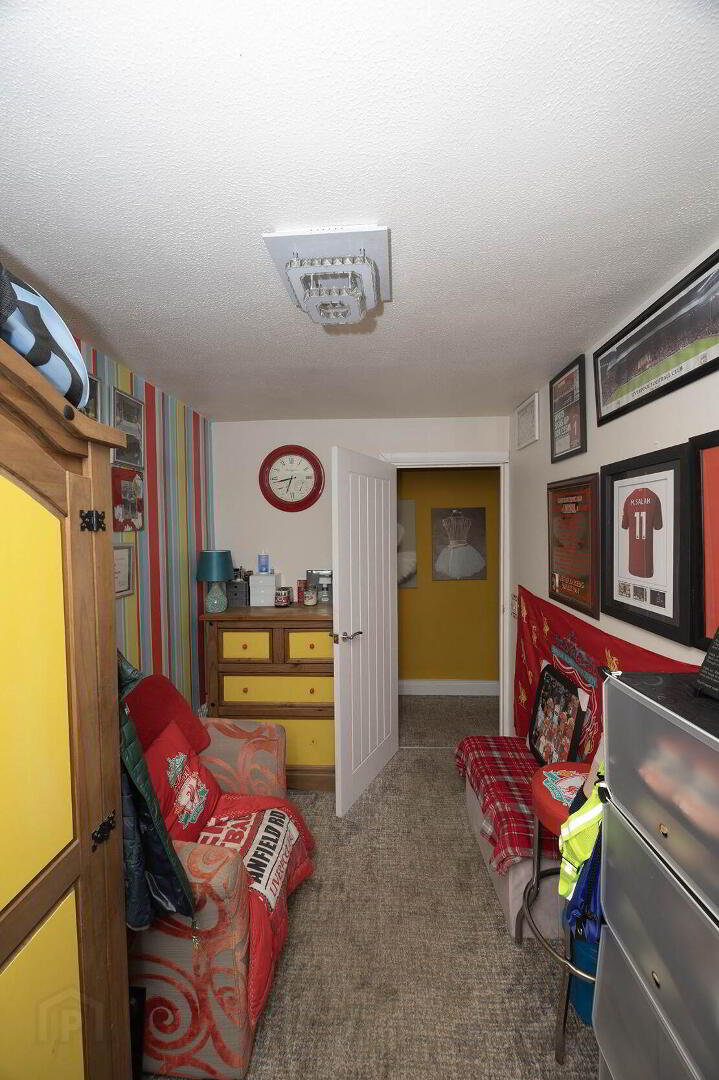 5 Tarry Drive 15 of 19