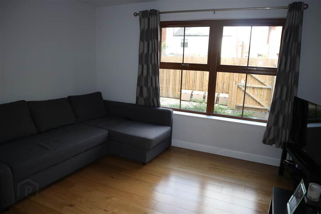 Apartment 3 One20 120 Upper Newtownards Road 4 of 6