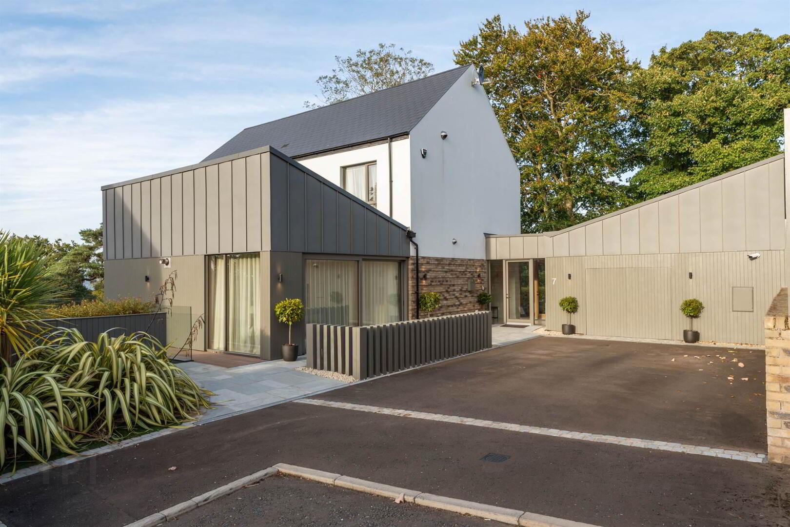 7 Twisel Brae Lane 6 of 70