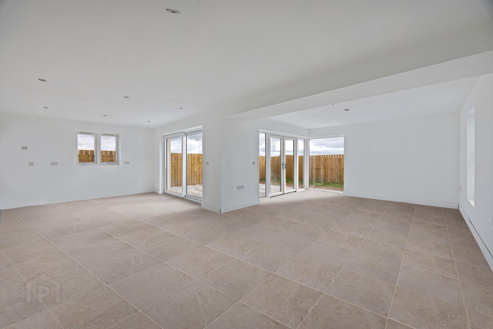 Exclusive Detached House 9 of 17