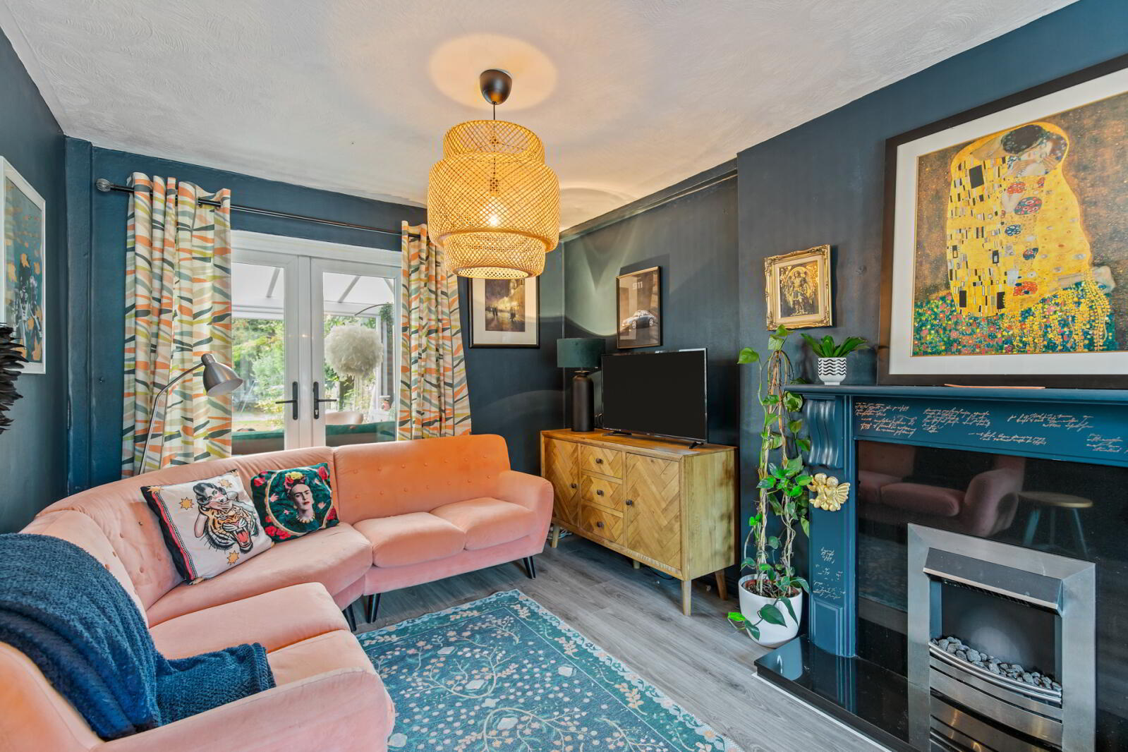 35 Thornhill Parade 7 of 24