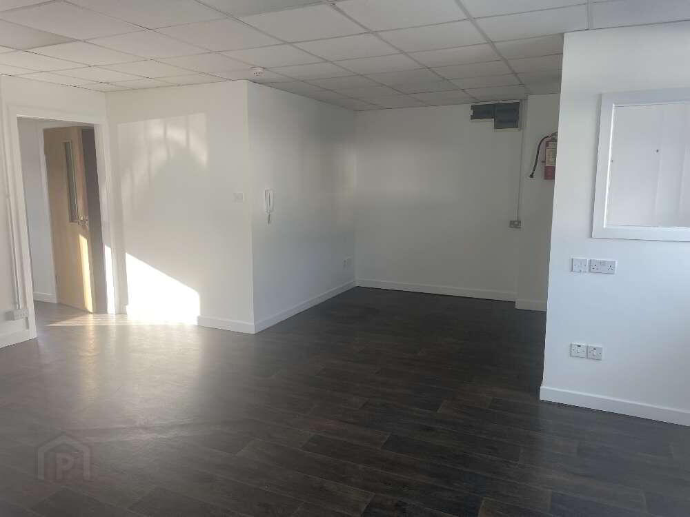 Unit 1/2, Strand Street 4 of 8