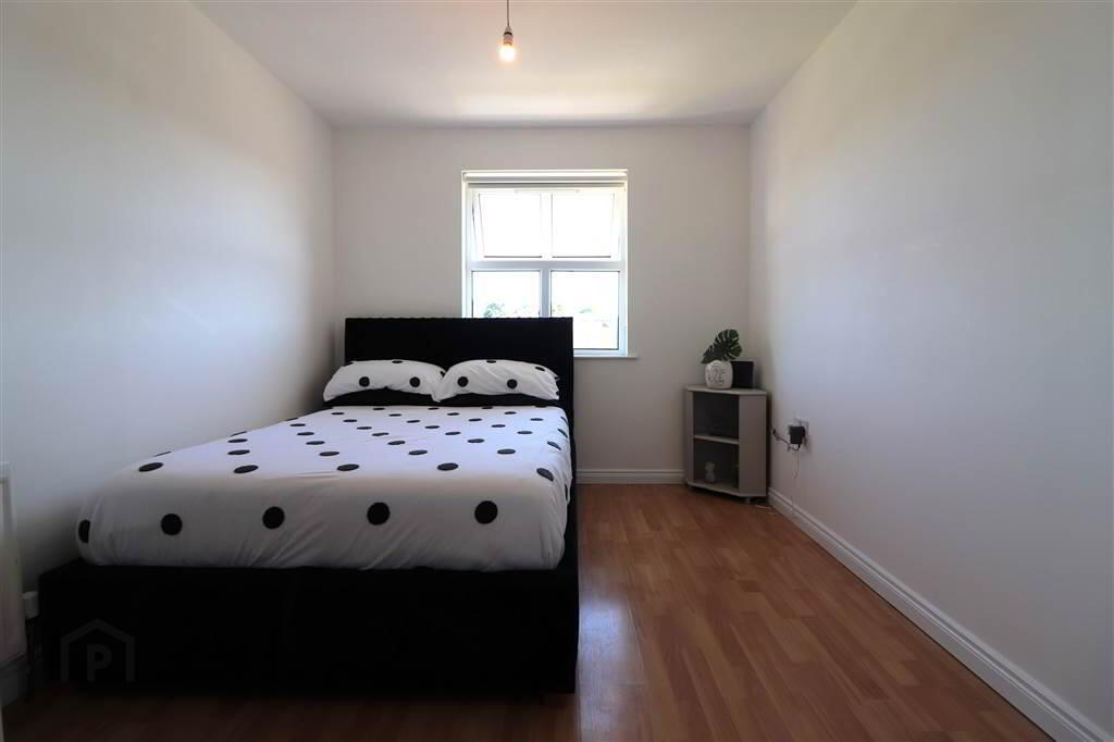 16 Saintfield Mews 5 of 9