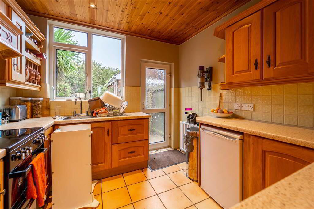 60 Rugby Avenue 8 of 22