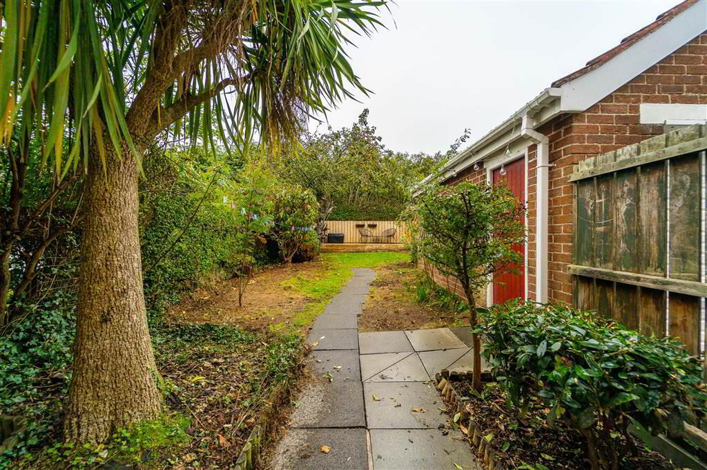 60 Rugby Avenue 21 of 22