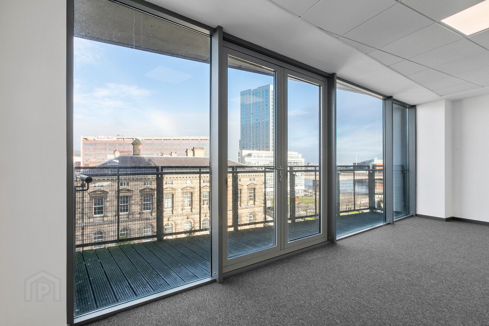 Fourth Floor, The Lifeboat, Queens Square 4 of 4