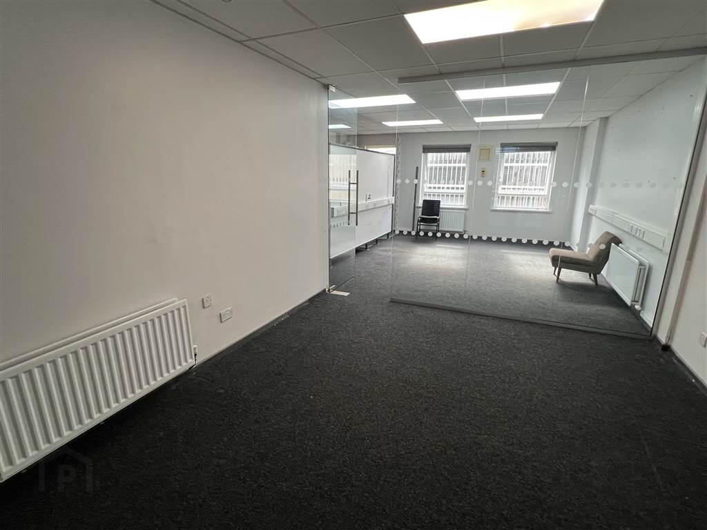 89 University Street - Suite 1 2 of 7