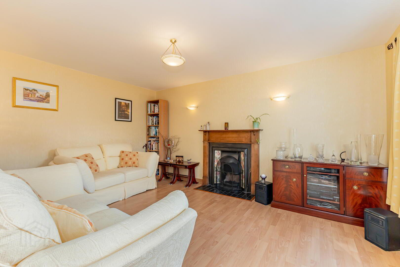 19 Tadworth 3 of 29