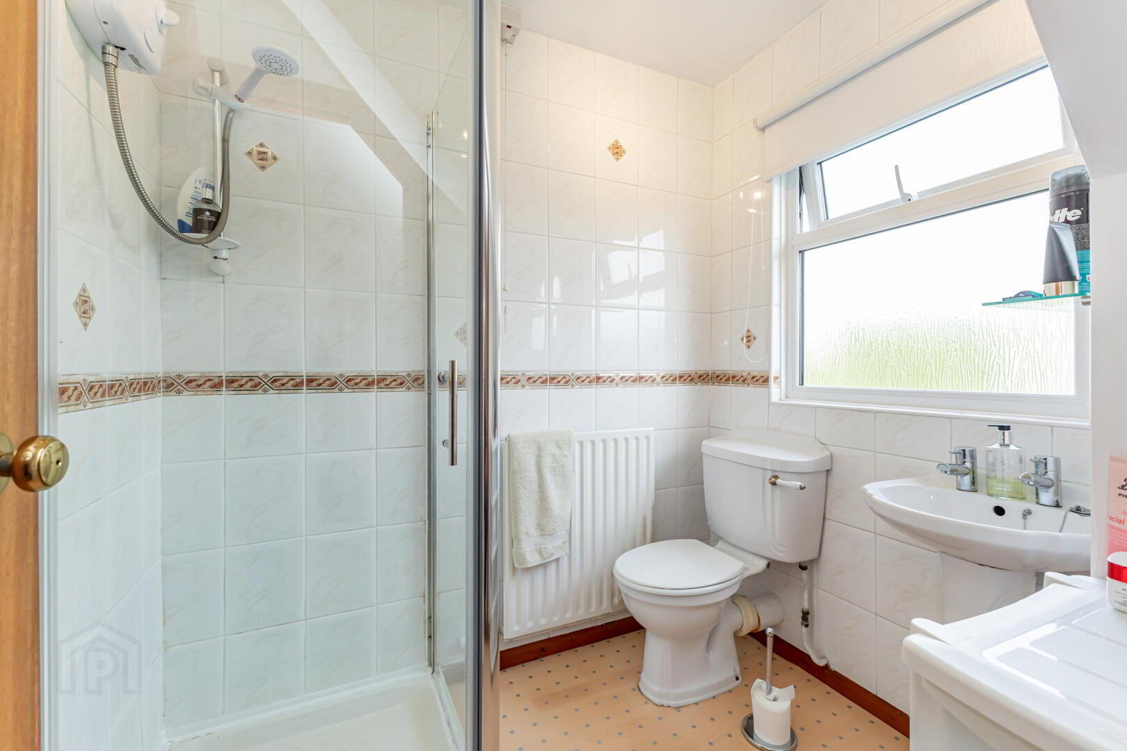 19 Tadworth 15 of 29