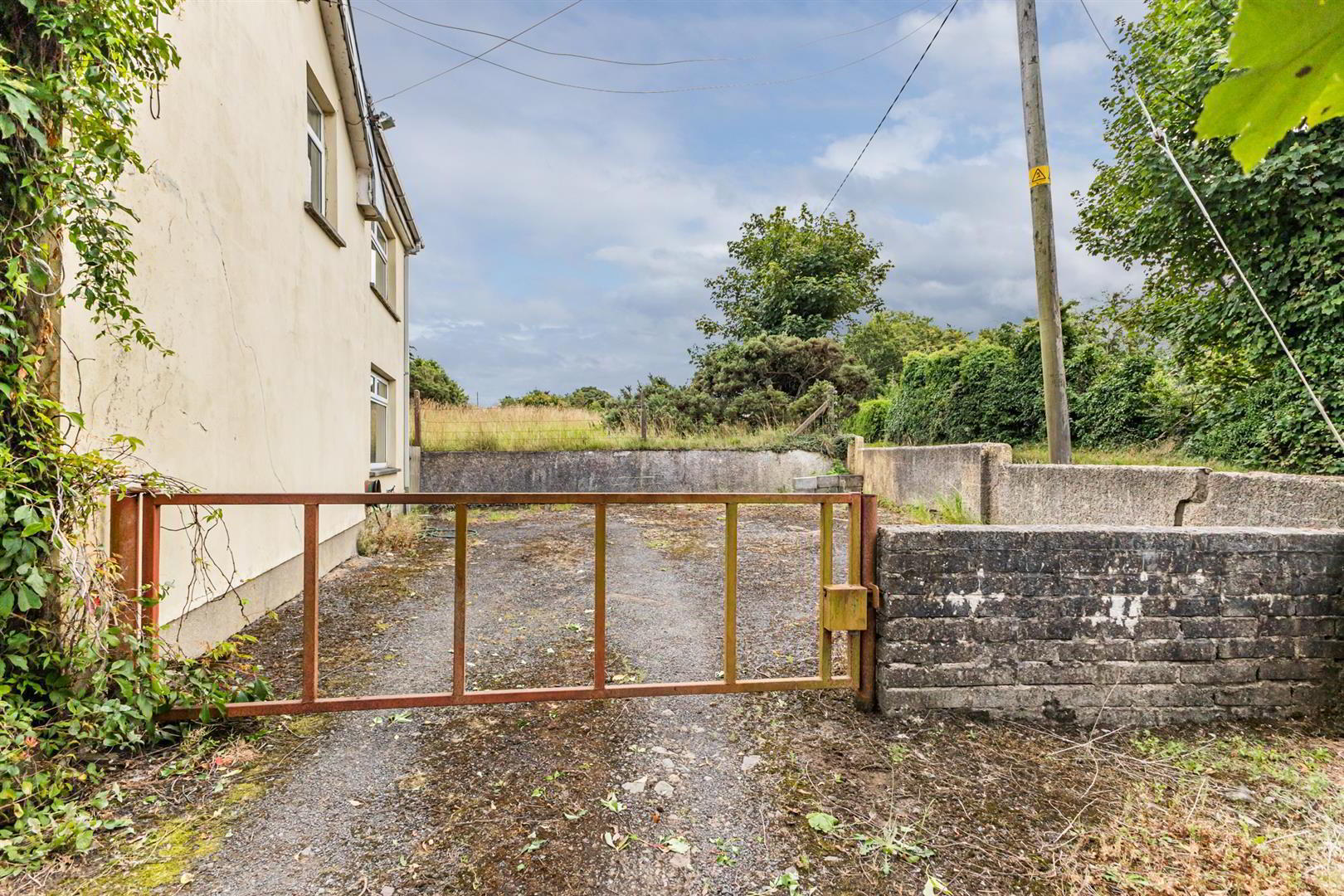 81 / 81a Lisburn Road 28 of 33