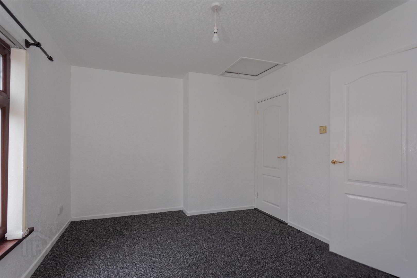 30 Daphne Street 15 of 21