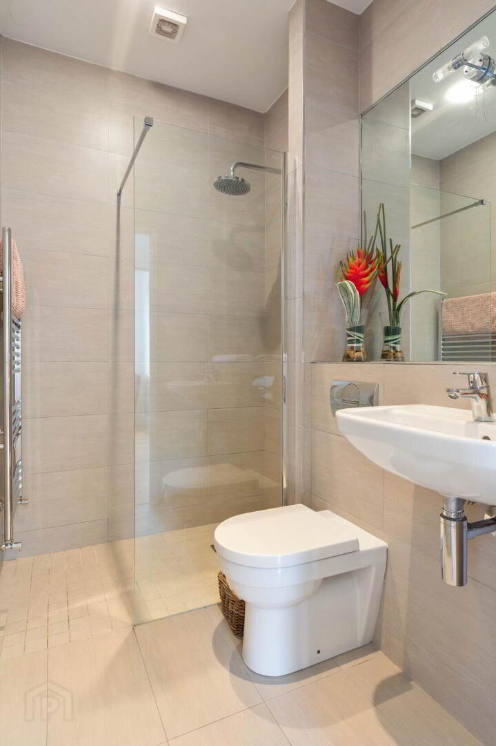 8 Marine Avenue 17 of 30