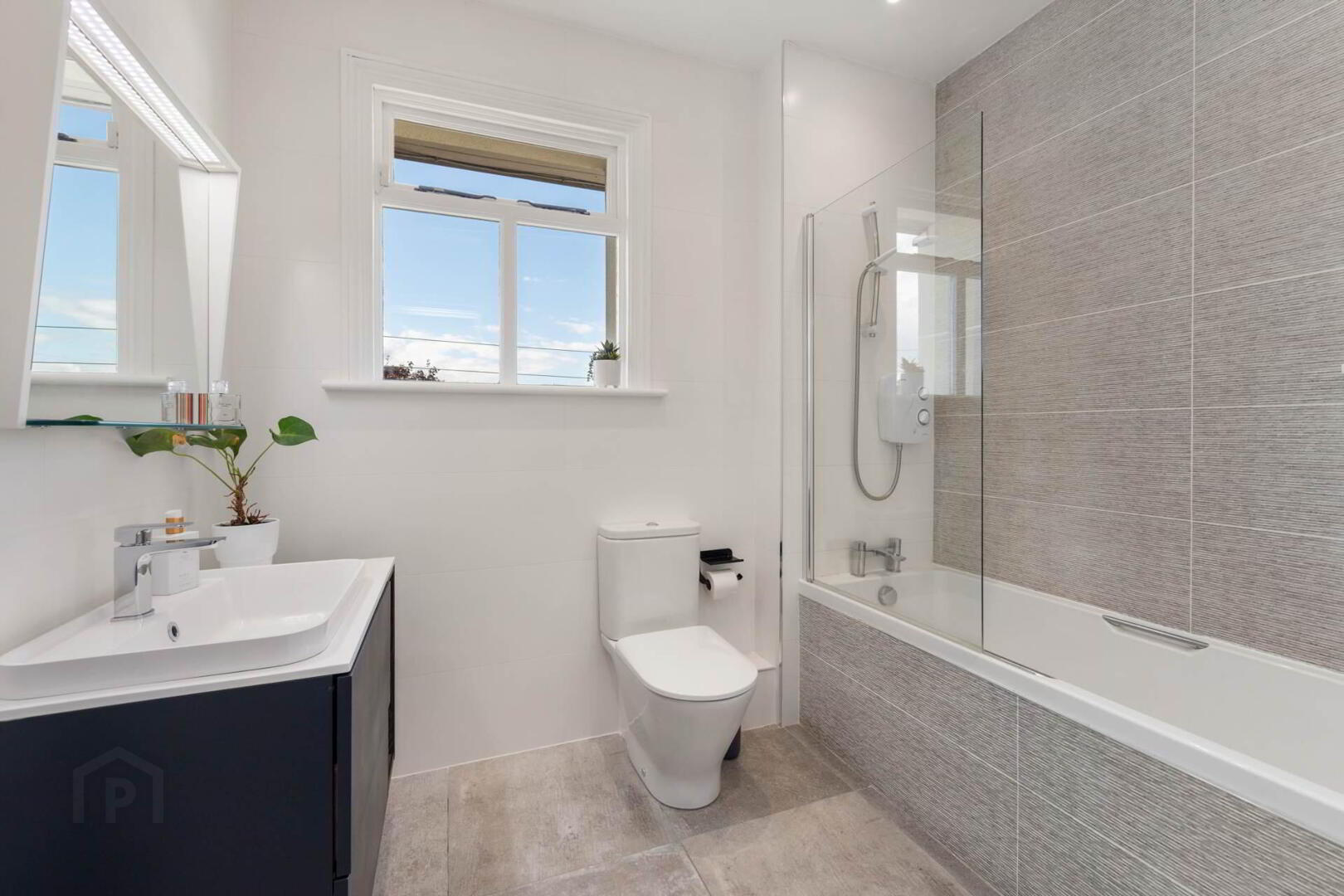 8 Marine Avenue 23 of 30