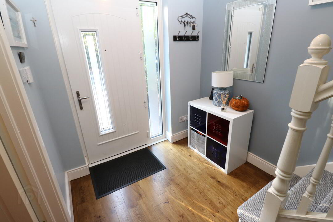 45 Cairnes Court 3 of 35