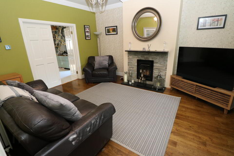 45 Cairnes Court 5 of 35