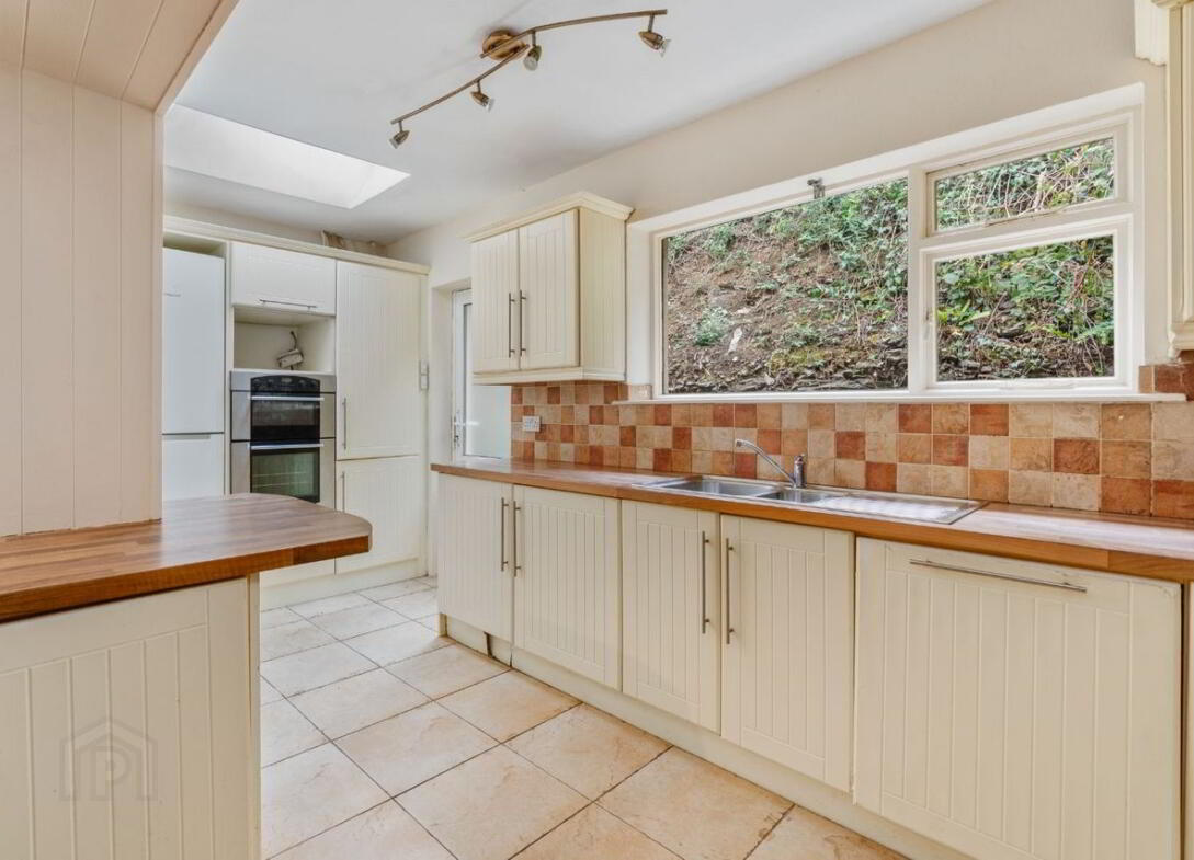 Gorse Hill 18 of 26