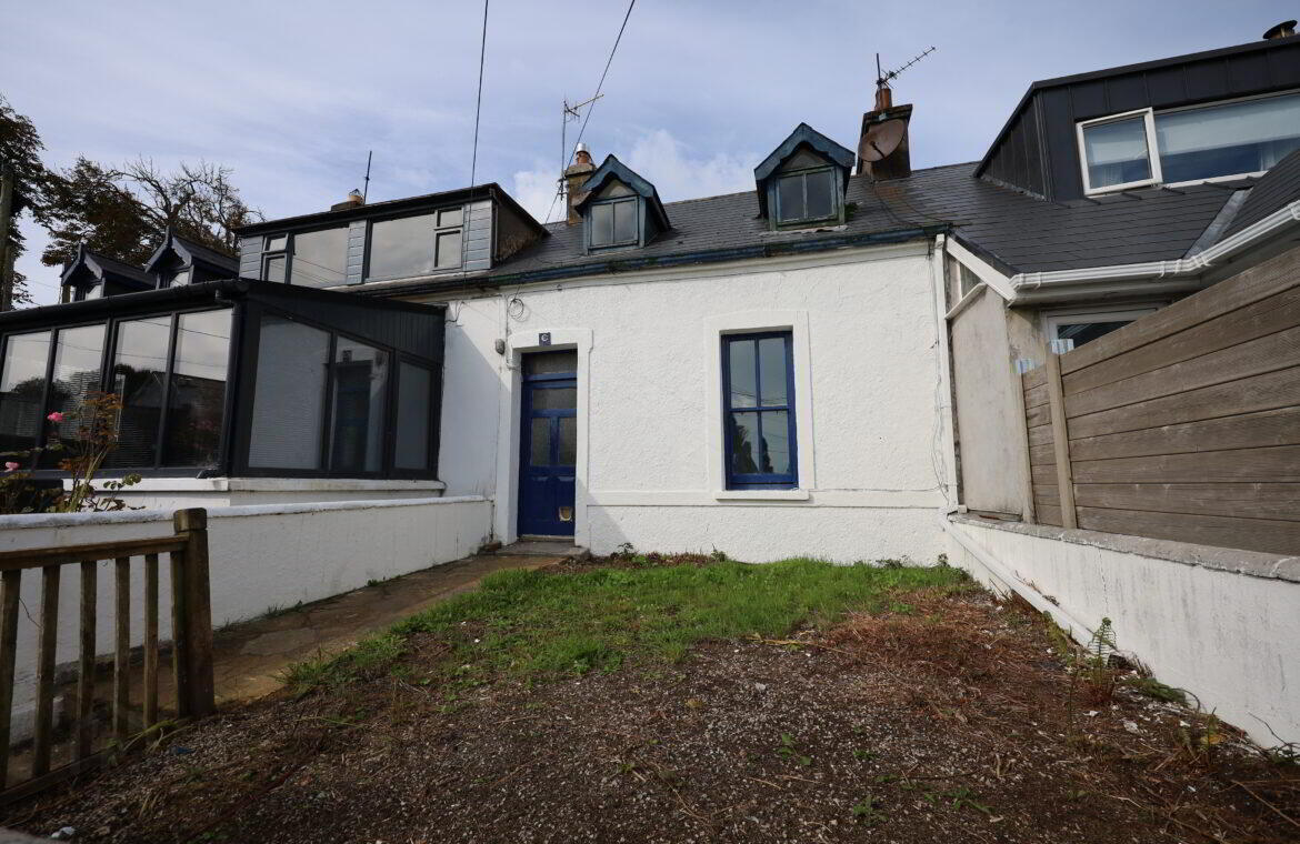 Bloomswood, 3 Seaview Place 1 of 13