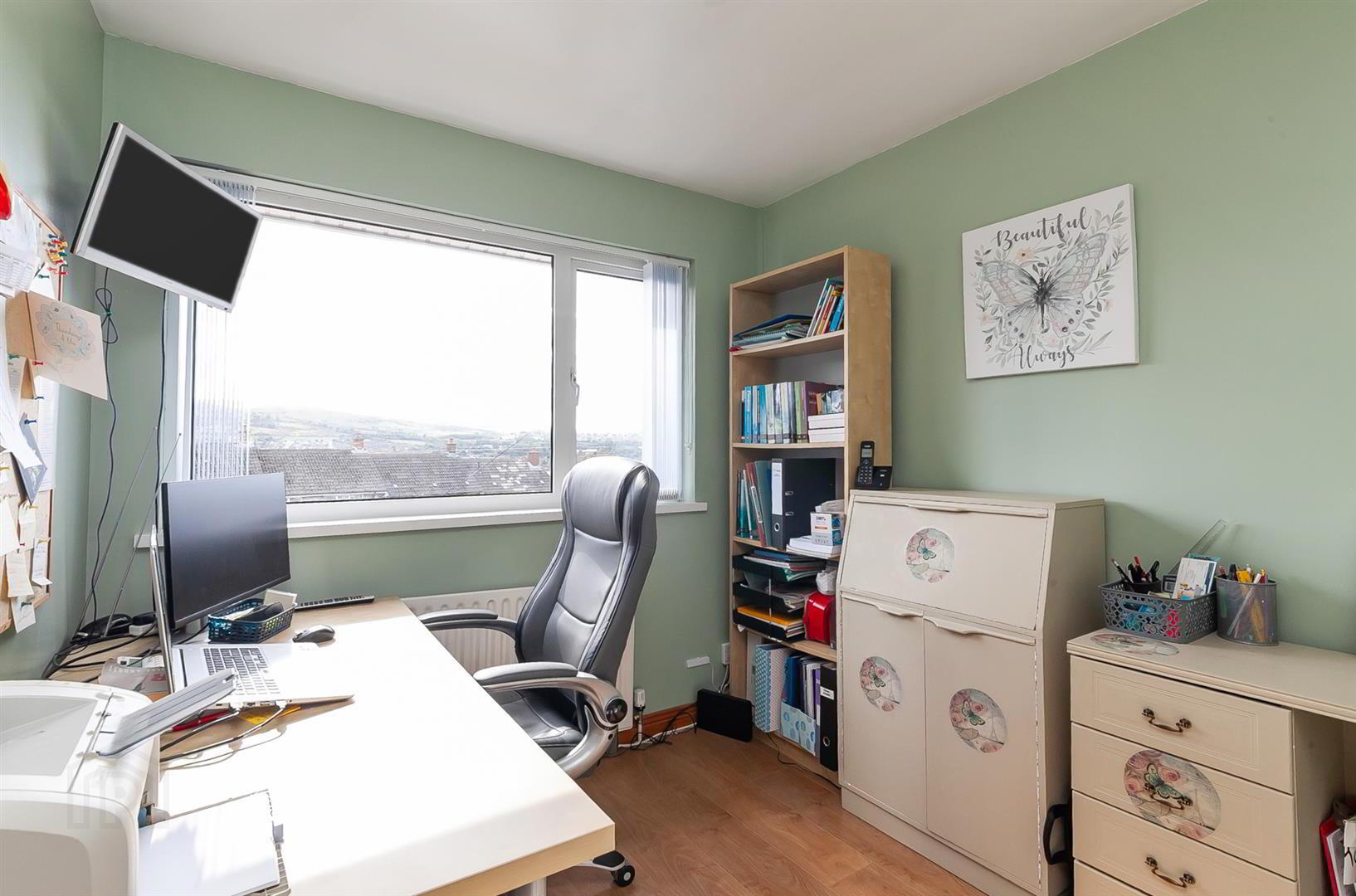 72 Queens Avenue 18 of 26