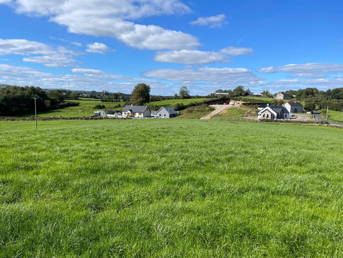 120m East Of 76, Thornhill Road 15 of 22
