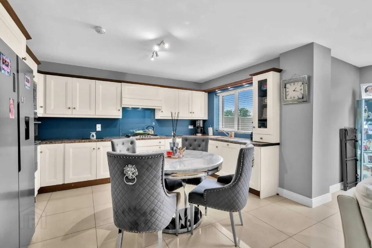 80 Brackinrainey Wood 6 of 32