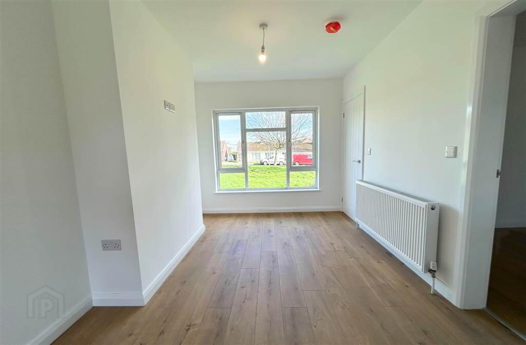 27 Skipperstone Drive 2 of 7