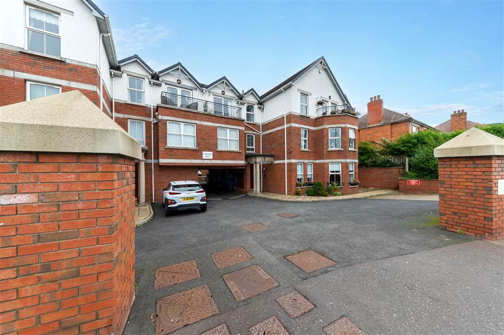 Apt 6 Casement Court, 99 Andersonstown Road 2 of 21