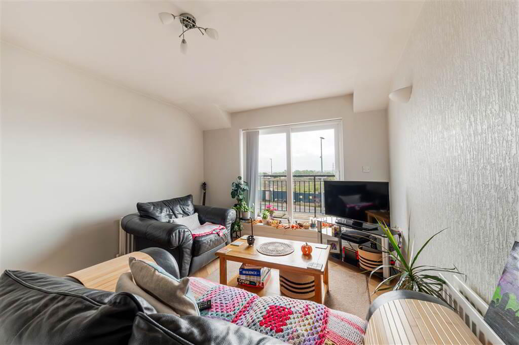 Apt 6 Casement Court, 99 Andersonstown Road 10 of 21