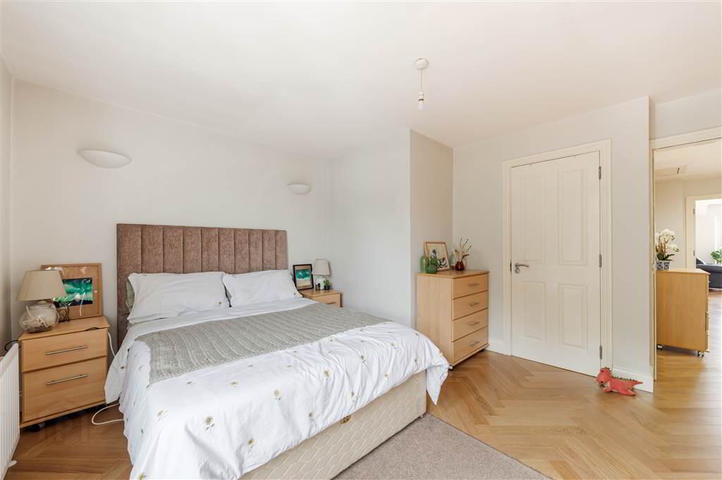 Apt 6 Casement Court, 99 Andersonstown Road 15 of 21