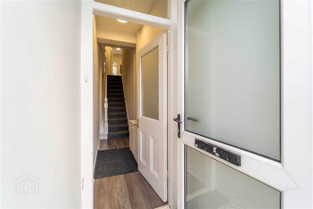 15a King Street 3 of 15