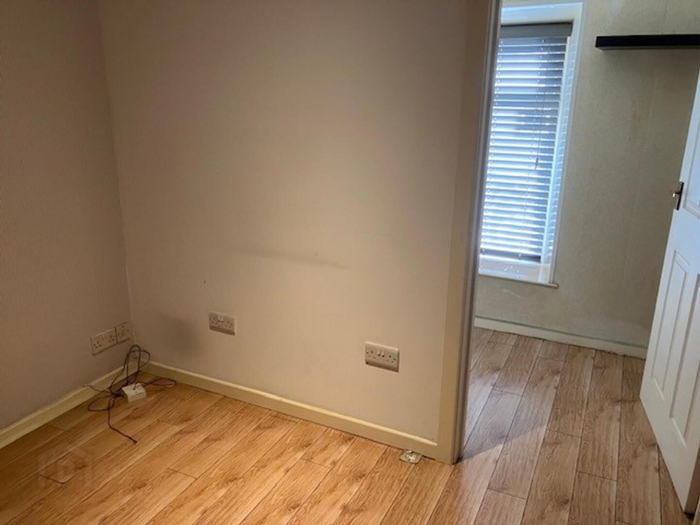 11b Queen Street 4 of 6