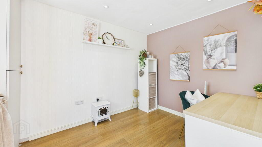 91 Thornleigh Gardens 19 of 24