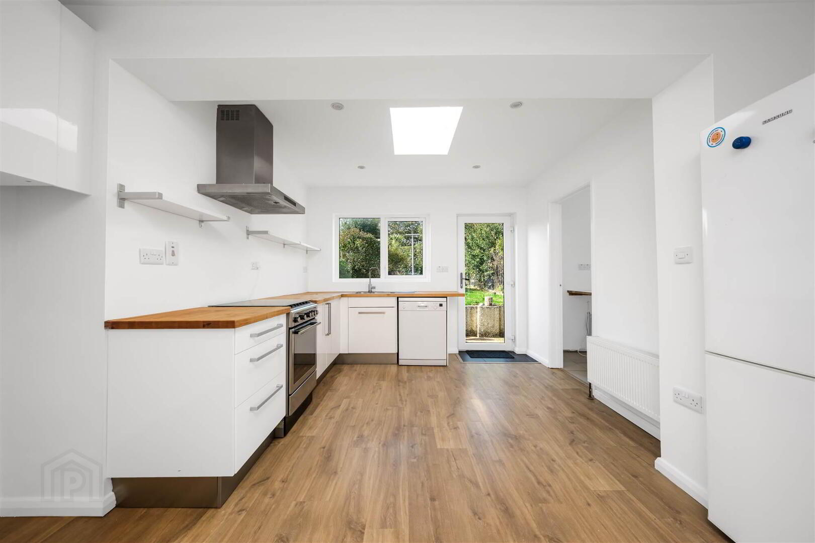 55 Lever Road 5 of 22