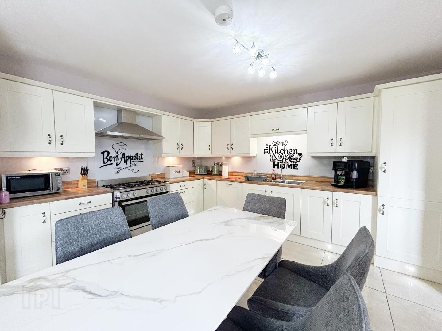 3 Highfield Grove 5 of 23