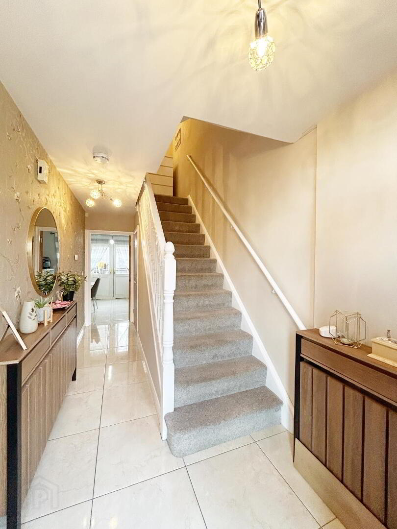3 Highfield Grove 3 of 23