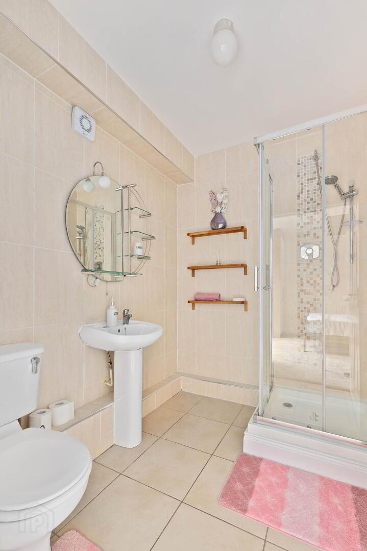 29 Hansted Drive 12 of 21