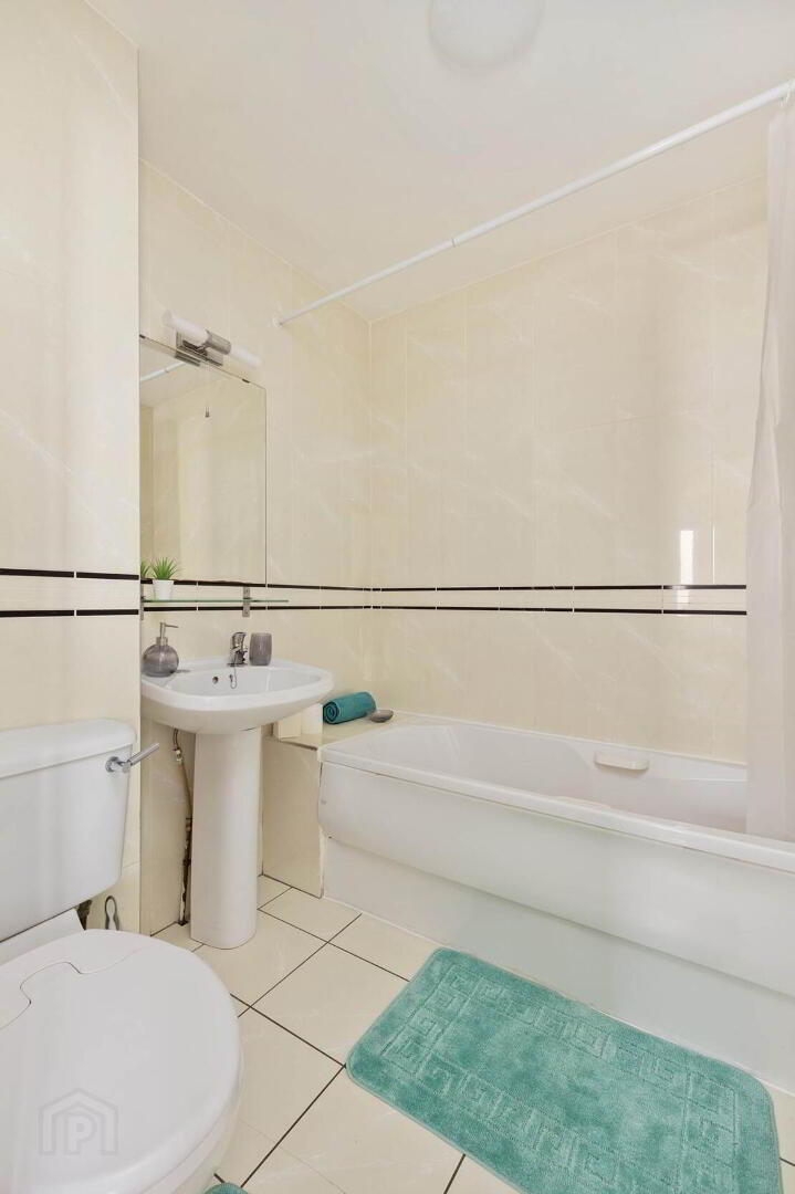 29 Hansted Drive 9 of 21